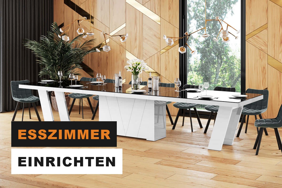 Moderner schwarz-weißer Esstisch mit Stühlen in einem hellen Esszimmer