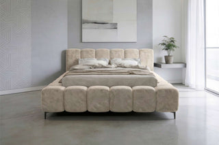 Bett Lucinda in Stoff Creme