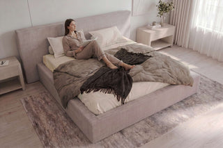 Bett Orion in Stoff Hellgrau