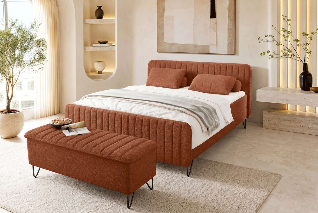 Boxspringbett Aurelio Hocker in Stoff